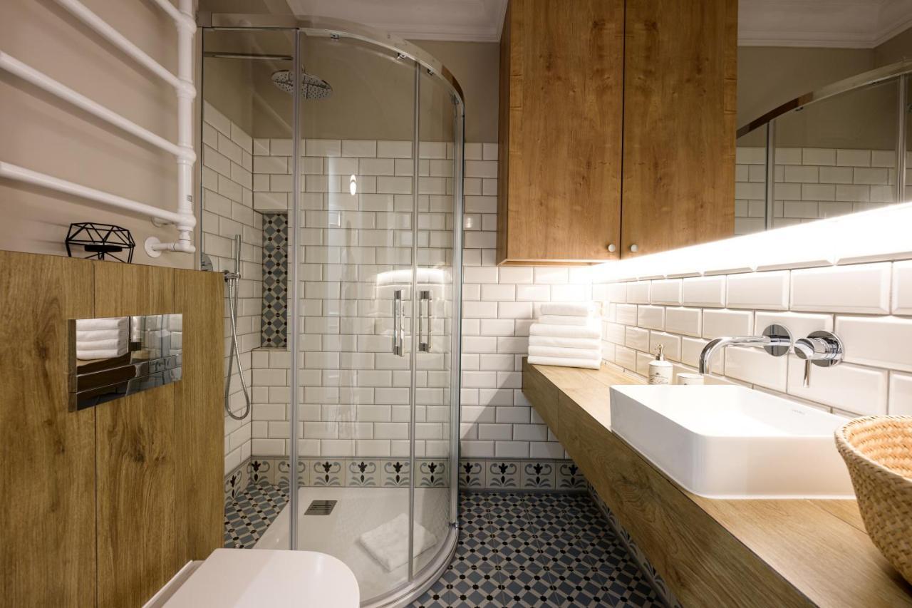 Native Apartments Nowowiejska 9 คราคูฟ ภายนอก รูปภาพ